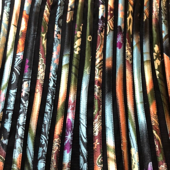 Strapless dress (does come with detachable straps) - Picture 2 of 6